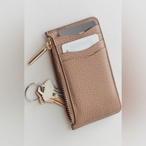 Cuyana zip cardholder in ecru (sold out online)